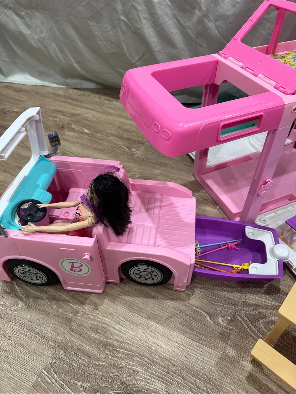 Barbie Pink Play Camper Van with Teal Tray and Plaid Mat